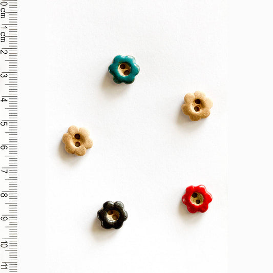 L563 Flower Buttons