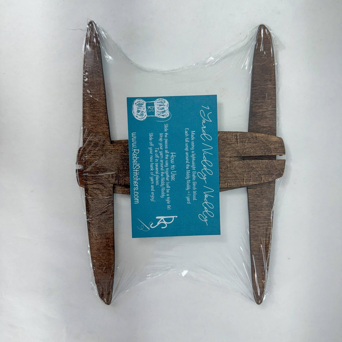 Handmade Wooden 1 Yard Niddy Noddy - Disassembles Easy