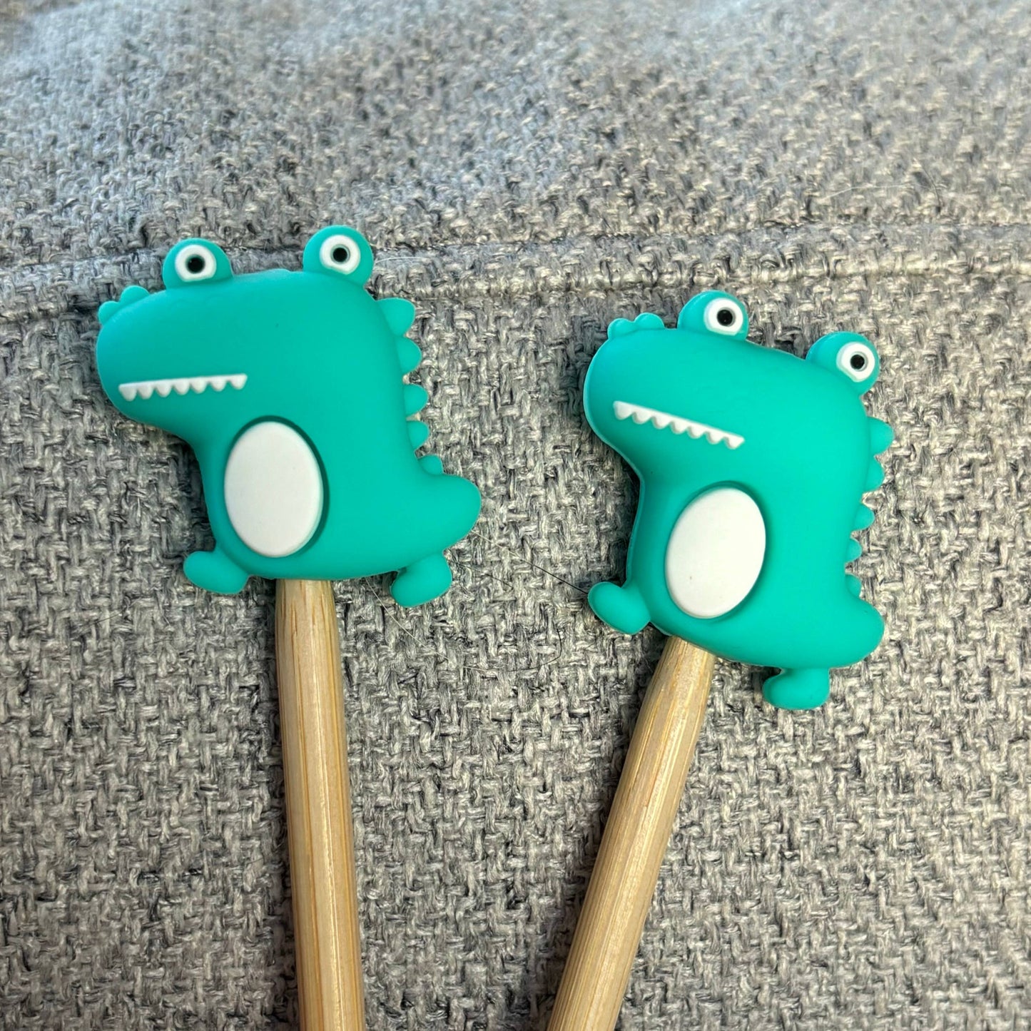 Teal Alligator Stopper